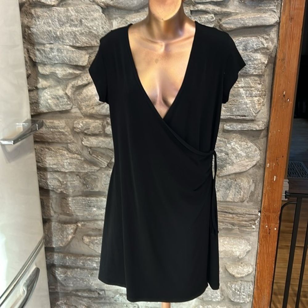 Faux wrap dress made in 🇨🇦